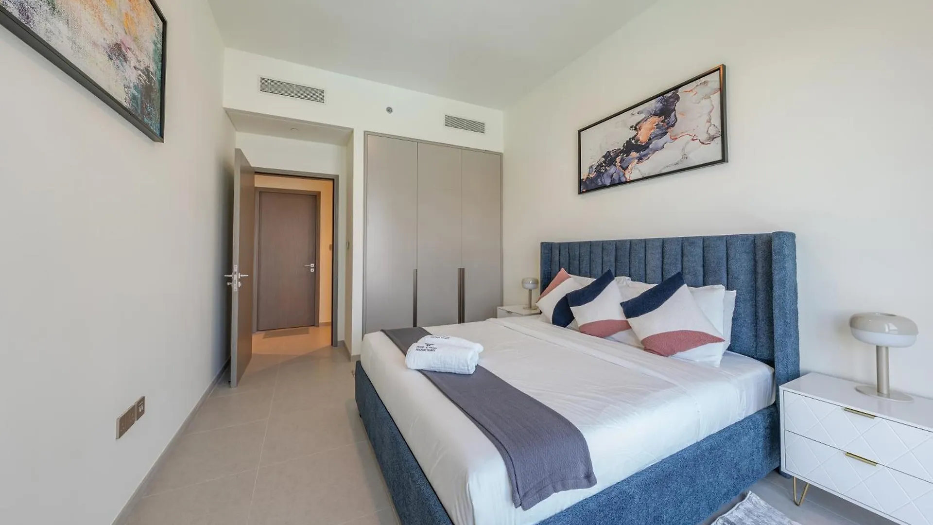 Sky-High Burj Khalifa Views - 5408 Villa Dubai
